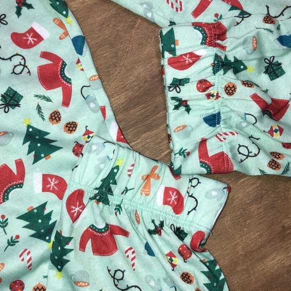 Cat & Jack size 10-12 adorable Christmas pajamas - Picture 4 of 6